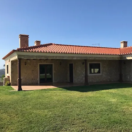 Vila Junceira - Refugio De Luxo Perto Do Castelo *
