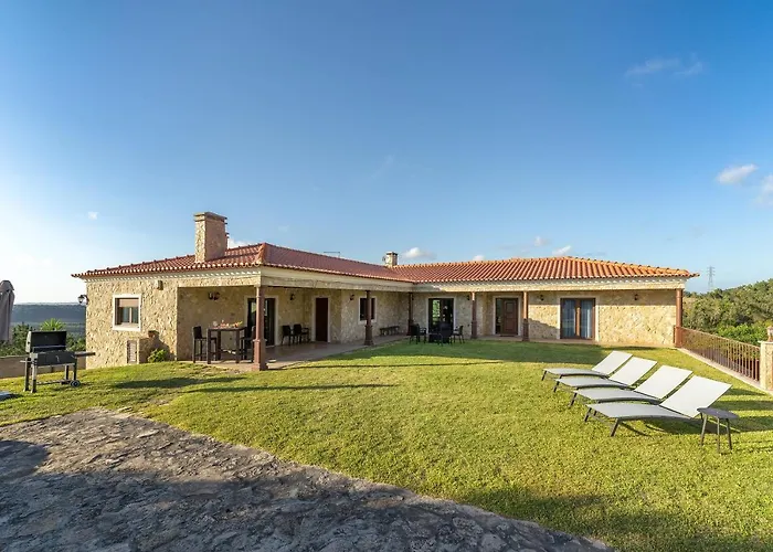 Villa Junceira - Refugio De Luxo Perto Do Castelo